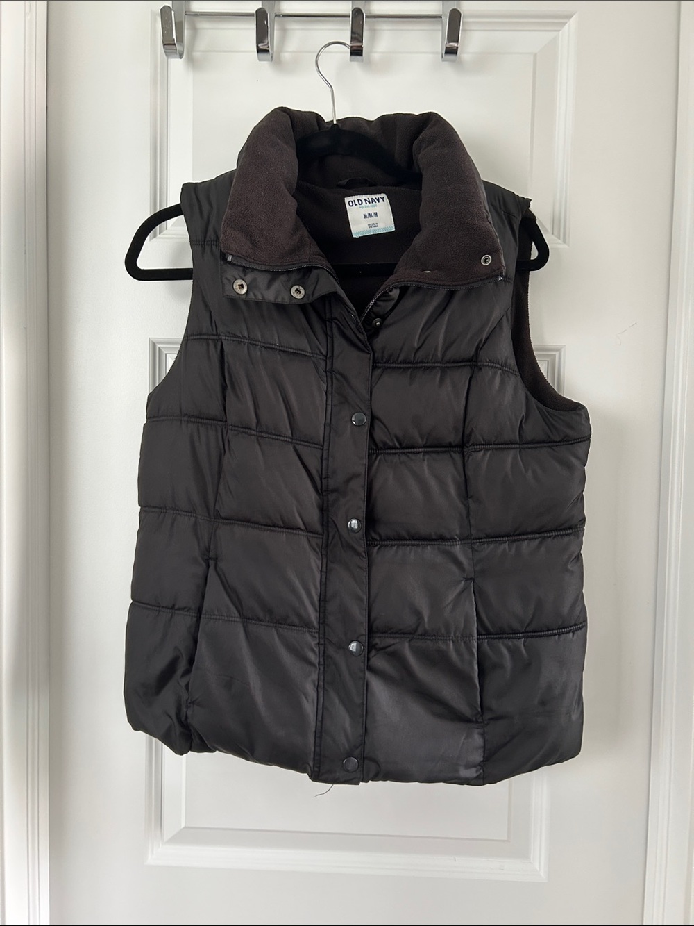 Old Navy Women's M Black Quilted Puffer Vest with Stand Collar